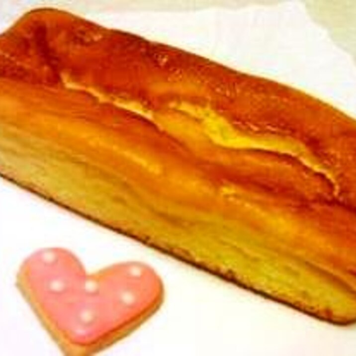 混ぜて焼くだけ♪材料3つのヨーグルトケーキ